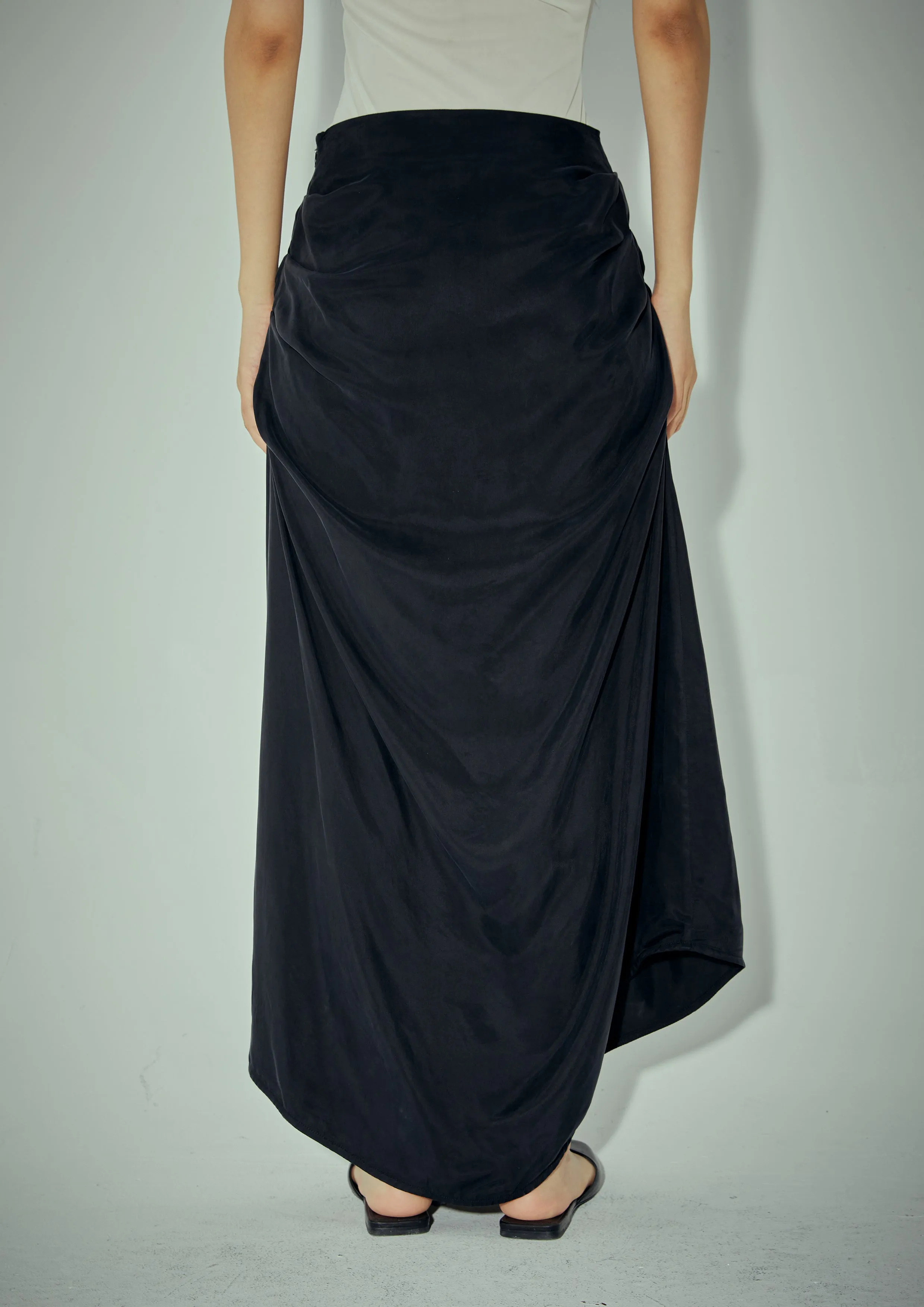 Knee Hollow Pleated Skirt