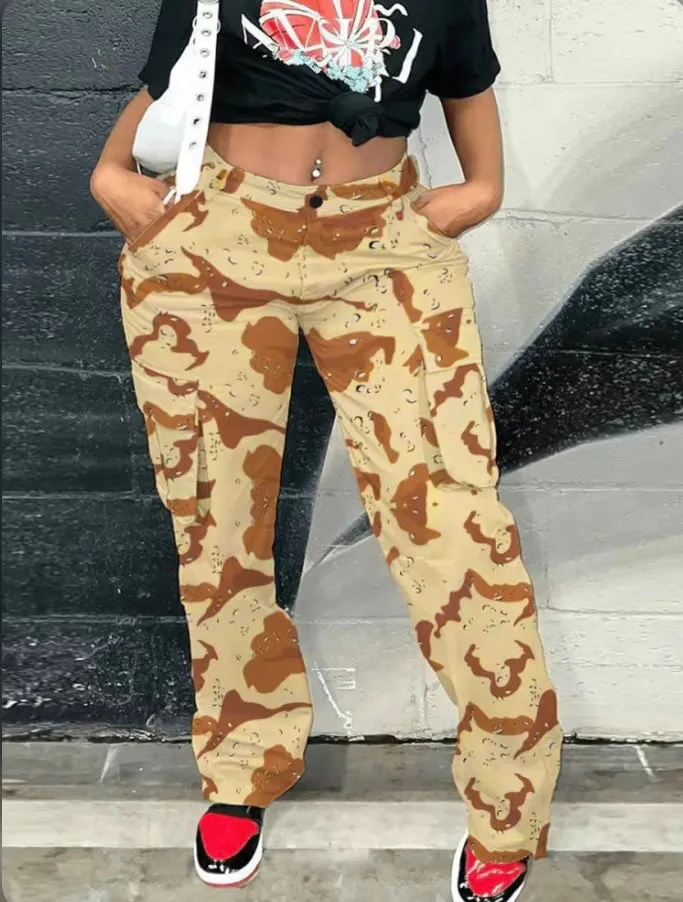 Straight-leg Camouflage Casual Pants